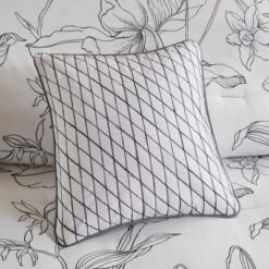 Lorine Reversible Complete Bedding With Cotton Sheets Set -Madison Park Shop GUEST bcd3f2b0 d491 4f56 ad23 1781170a9777