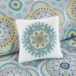 Navy Corynn Reversible Comforter Set Queen 7pc -Madison Park Shop GUEST ee80e4ba 3af1 4585 a57d 38393786d8c2