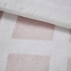 Mills Plush Comforter Set -Madison Park Shop GUEST f8b26ab4 1b66 43fc 9df1 d194f9251d4b