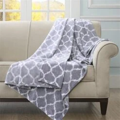 Madison Park MP50-1728 Oversized Ogee Throw; Grey