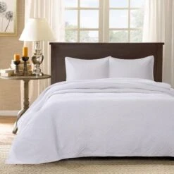 Madison Park MP13-2355 Corrine 3 Piece Bedspread Set - White; King