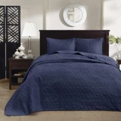 Madison Park MP13-2992 Quebec 3 Piece Bedspread Set; Navy - King