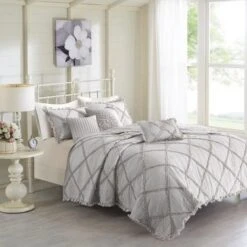 Madison Park MP13-3640 Rosie Coverlet Set; Grey - King & Cal King
