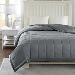 Madison Park MP51-5150 King Size Microfiber Down Alternative Blanket With 3M Moisture Management; Charcoal